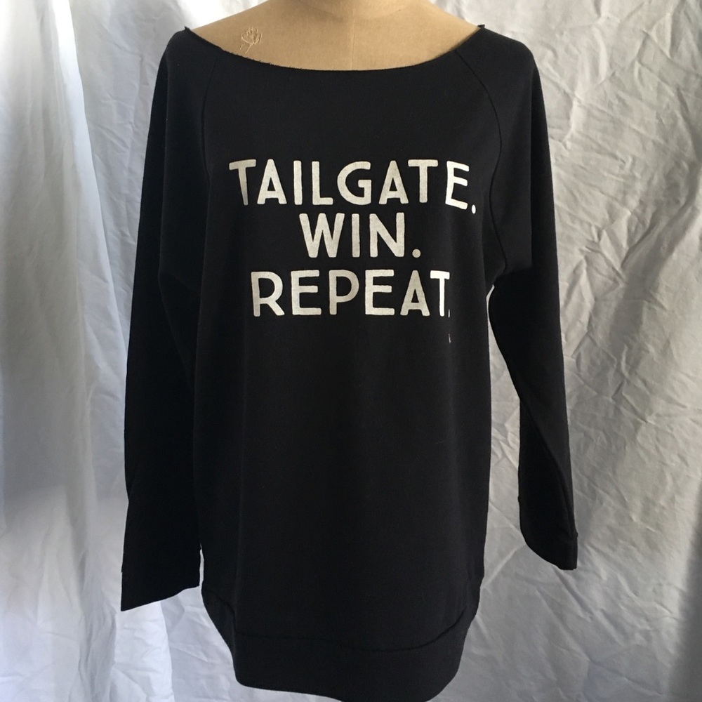 LAST Weekend—NWOT Tunic Top football  Med